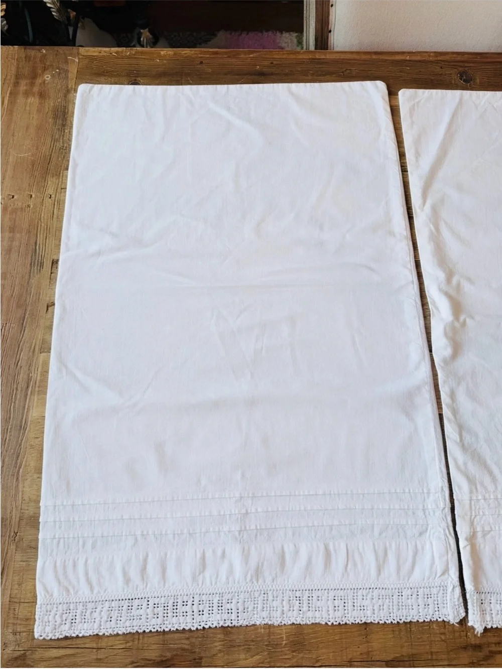 Set (2) Vintage White Pleated Cotton  Pillowcases w/ Crochet Trim. Standard
